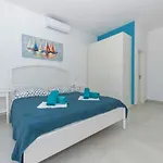 Dante With Sea View & Private Pool