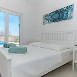 בית נופש Dante With Sea View & Private Pool מאקרסקה