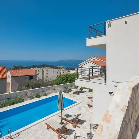 בית נופש Dante With Sea View & Private Pool *