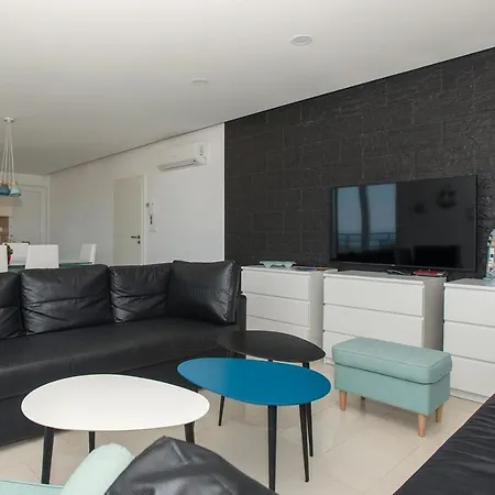 בית נופש Dante With Sea View & Private Pool