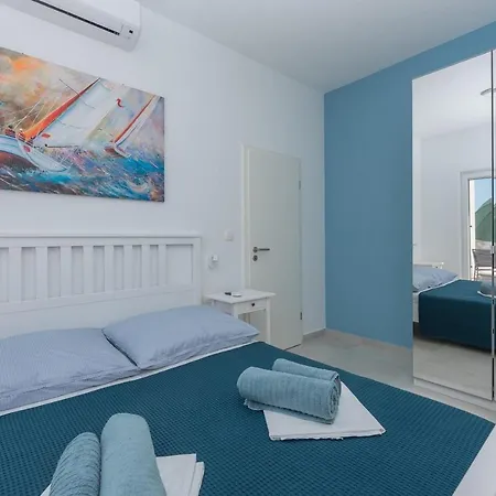 펜션 Dante With Sea View & Private Pool 마카르스카